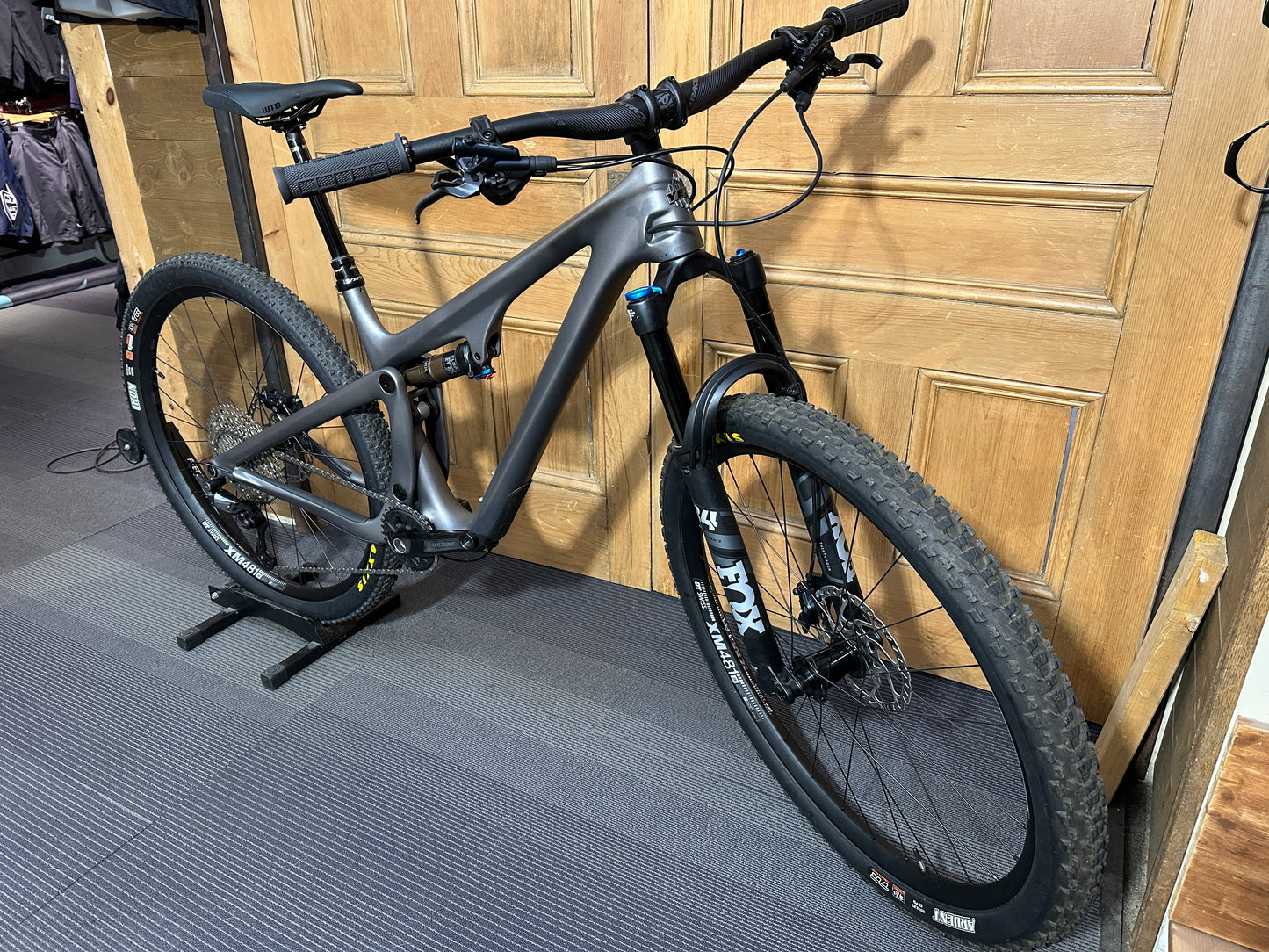 Yeti SB-115 Medium