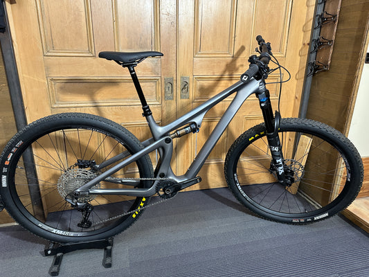 Yeti SB-115 Medium
