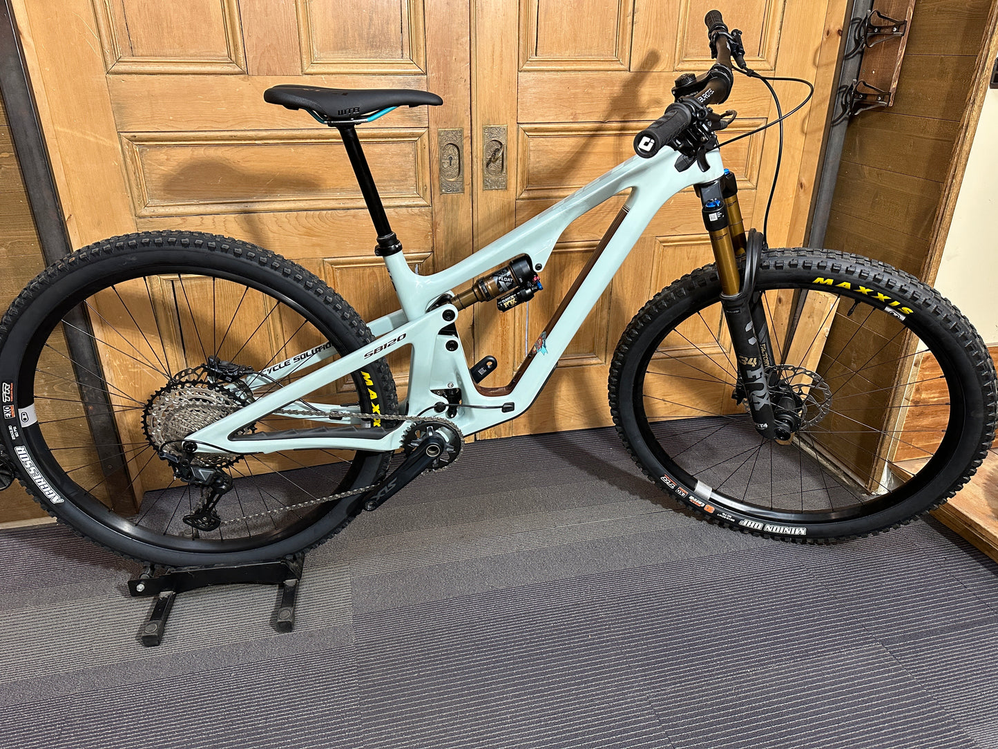 Yeti SB-120 Medium