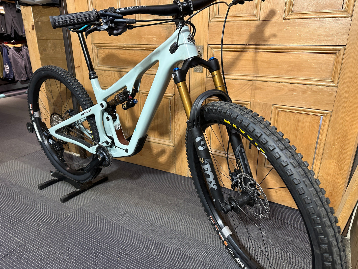 Yeti SB-120 Medium