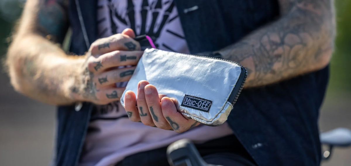 Muc-Off Silver Ripstop Essentials Case